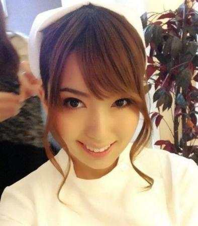 波多野结衣亚洲AV无码无在线观看:洞口火车站最新消息,波多野结衣亚洲AV文化及其在线观看趋势，洞口火车站最新消息探讨