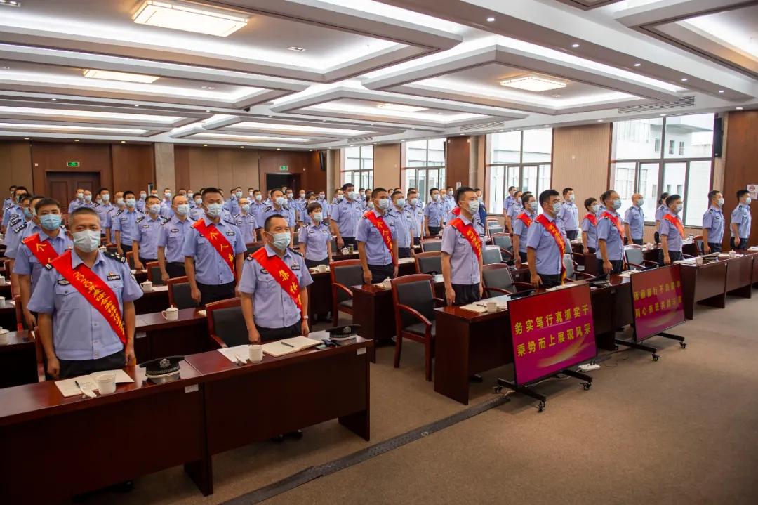 五月天天爽天天狠久久久综合:新安最新新闻,五月天天爽天天狠久久久综合，新安最新新闻