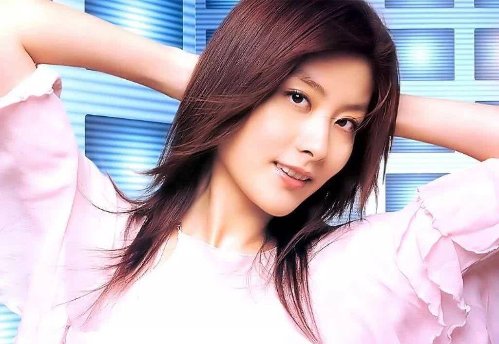 国产女人18毛片水真多18精品:13-15-16-22-35-38L：14,国产女人影片中的情感深度与艺术探索