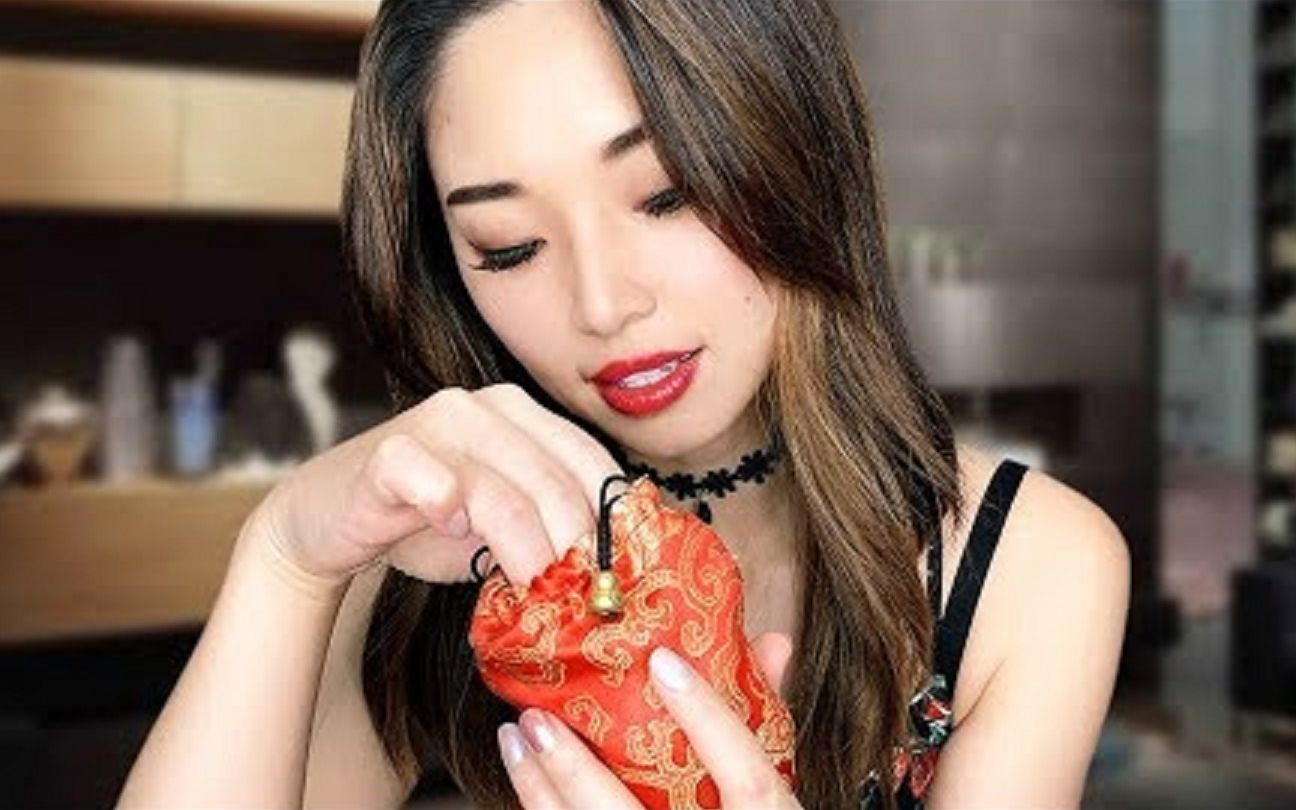 婷婷综合缴情亚洲:11-12-16-20-28-47M：27,婷婷综合缴情亚洲，深度探索与独特魅力