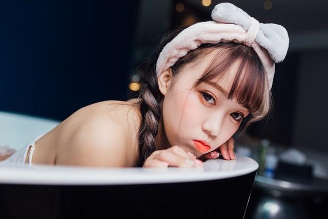 四虎成人精品一区二区免费网站:01-21-24-29-37-41F：04,探索四虎成人精品网站，一区二区的免费内容与特色