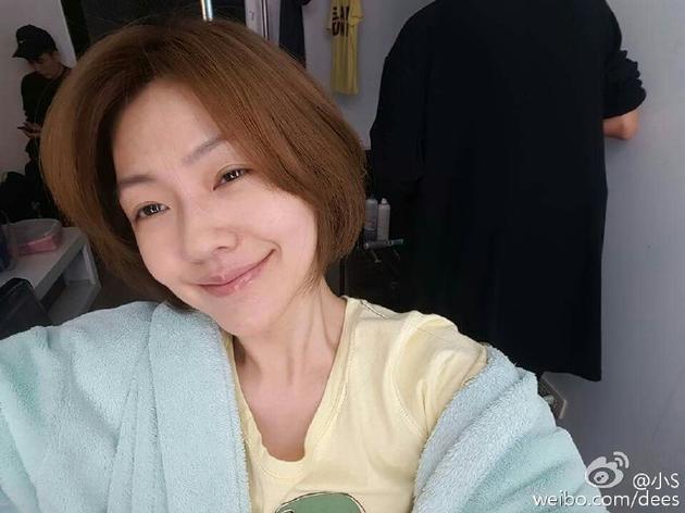 无码色偷偷亚洲国内自拍:09-26-28-29-31-47A：32,关于无码色偷偷亚洲国内自拍的探讨，一场文化现象的观察与反思（标题）