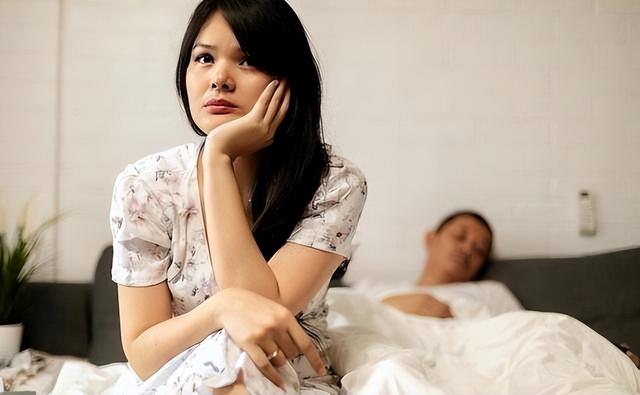 少妇邻居内射在线:11-12-16-20-28-47M：27,少妇邻居的秘密与生活的交织，一种独特的情感体验