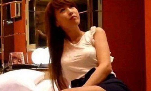 日韩丰满少妇无吗视频激情内射:14-19-27-31-38-47J：25,关于日韩丰满少妇的视频内容，探索激情与真实之间的边界