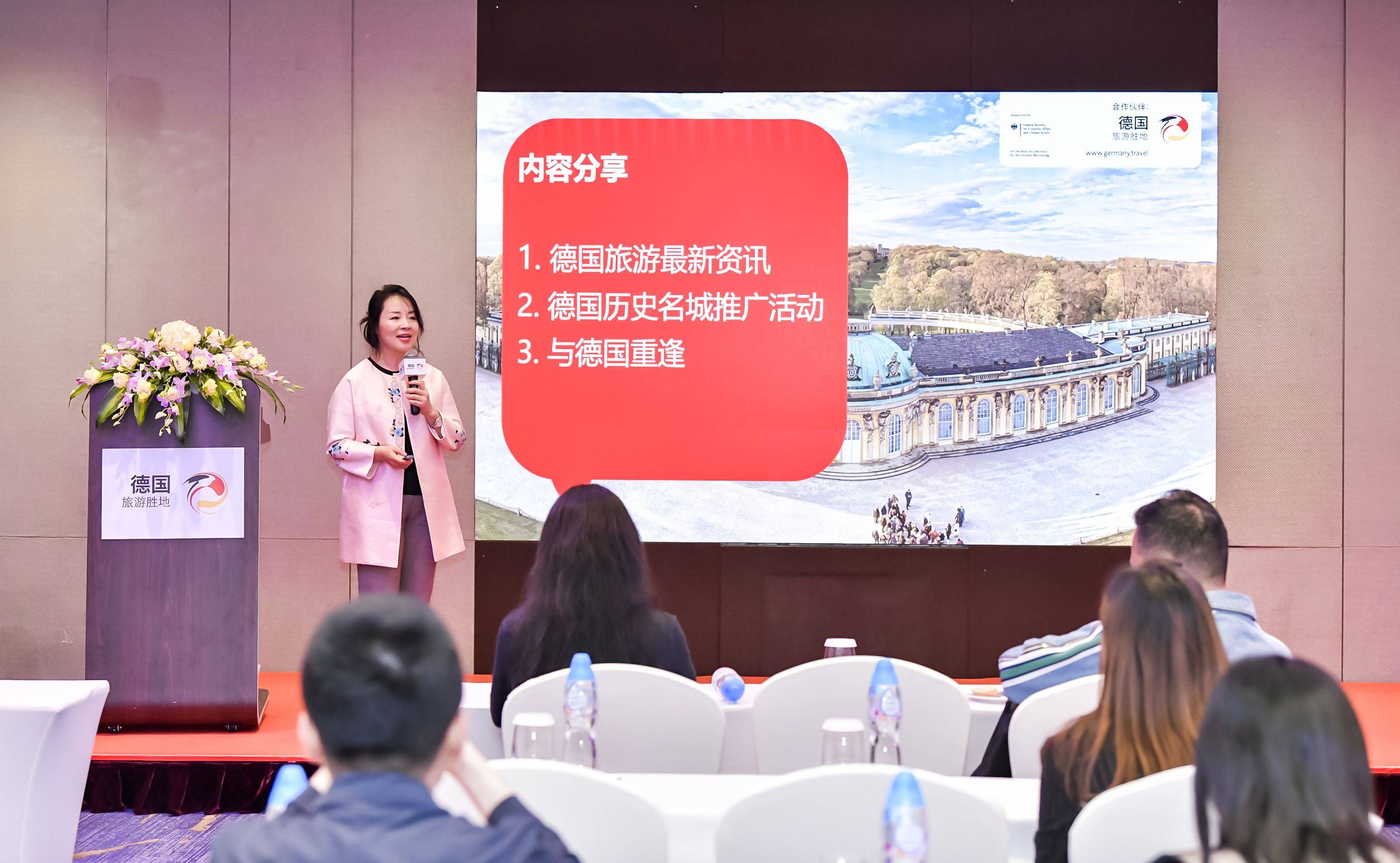 亚洲综合欧美色五月俺也去:04-17-19-34-40-49D：28,亚洲综合欧美色，探索多元文化交融的深层魅力