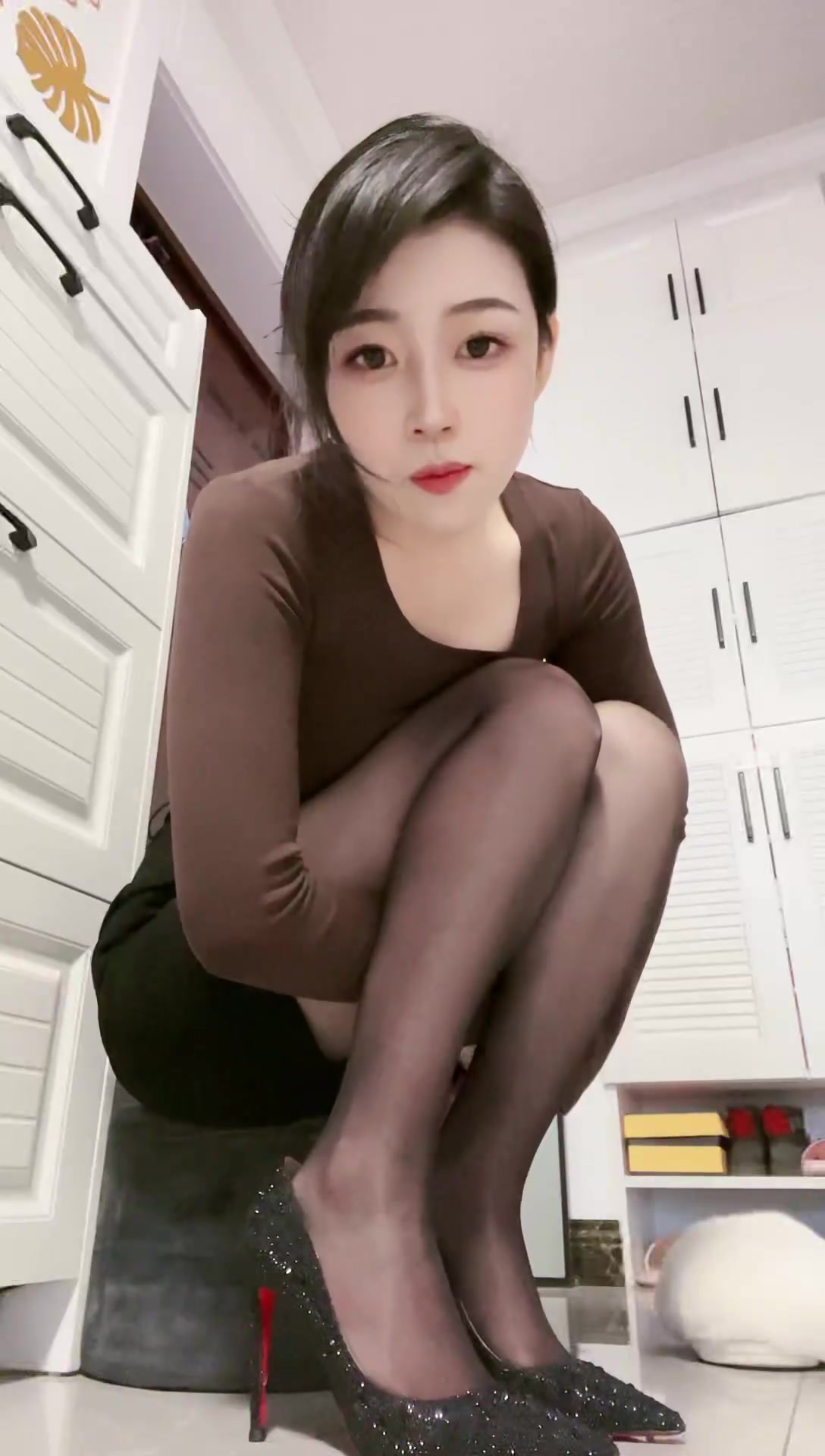 精品少妇AY一区二区三区:03-16-18-36-37-40L：37,探索精品少妇AY一区二区三区的独特魅力，深度解析03-16-18-36-37-40L尺码37的魅力风采