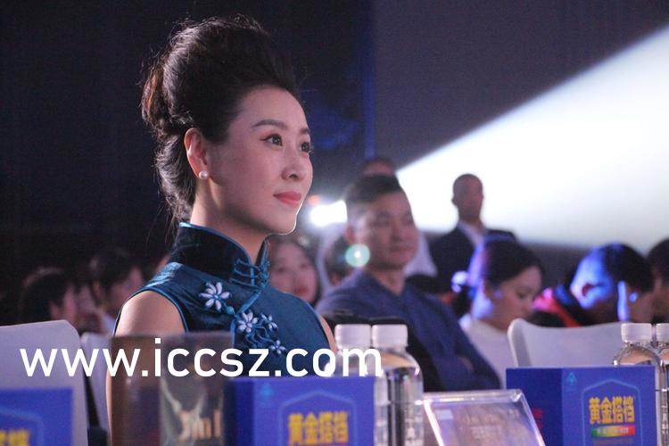 久久毛片少妇高潮:14-17-28-31-34-44T：03,色情内容是不合法的，违反我国相关的法律法规。我们应该遵守法律和道德准则，远离色情内容。如果您有其他有益身心的娱乐需求，可以寻找一些正规的平台或文化活动，例如观看电影、参加体育运动，以丰富您的生活。