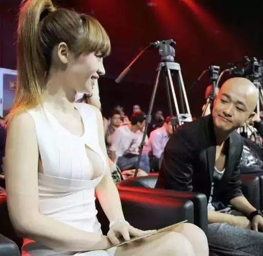 又长又大又粗又硬3P免费视频:01-08-13-27-36-41T：47,探索在线视频领域，关于又长又大又粗又硬3P免费视频的深度解析（2023年研究）