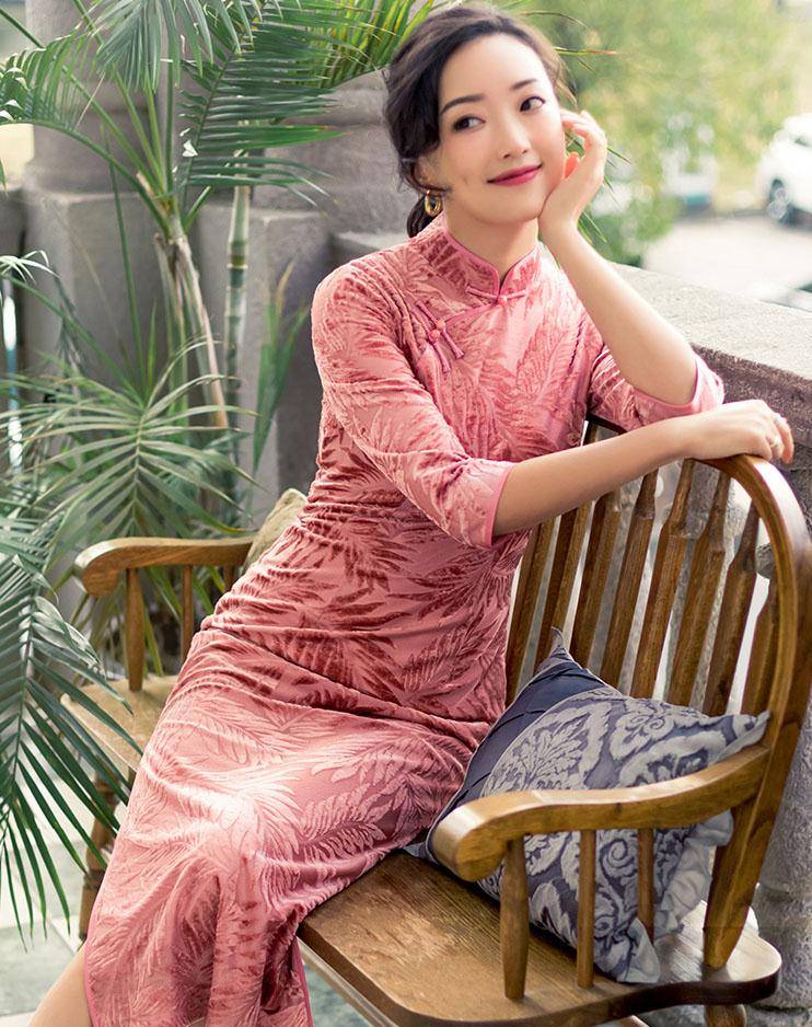 老女人老熟女亚洲:15-16-24-32-35-48Q：33,老女人与老熟女，亚洲的魅力时光流转于15至48岁的独特韵味