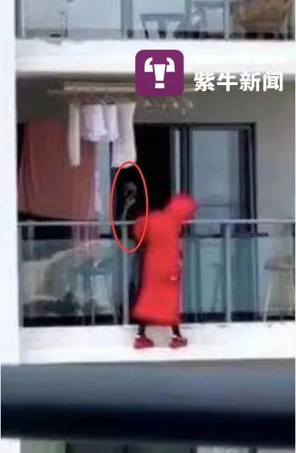 男人j进女人p免费视频:07-13-15-17-32-43F：45,色情内容是不合法的，违反我国相关的法律法规。我们应该遵守法律和道德准则，远离色情内容。如果您有其他有益身心的娱乐需求，可以寻找一些正规的平台或文化活动，例如观看电影、参加体育运动，以丰富您的生活。