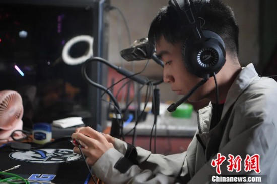 国产免费人成视频在线播放播:13-15-20-35-36-38E：45,国产免费成人视频在线播放平台的发展与影响
