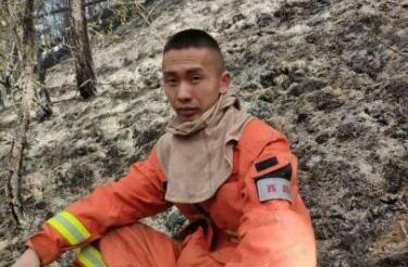 人妻少妇乱子伦无码视频专区:24-29-30-32-33-34H：31,色情内容是不合法的，违反我国相关的法律法规。我们应该遵守法律和道德准则，远离色情内容。如果您有其他有益身心的娱乐需求，可以寻找一些正规的平台或文化活动，例如观看电影、参加体育运动，以丰富您的生活。