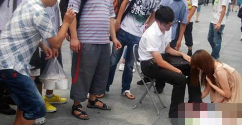 少妇激情av一区二区三区:14-15-23-32-38-48N：49,色情内容是不合法的，违反我国相关的法律法规。我们应该遵守法律和道德准则，远离色情内容。如果您有其他有益身心的娱乐需求，可以寻找一些正规的平台或文化活动，例如观看电影、参加体育运动，以丰富您的生活。