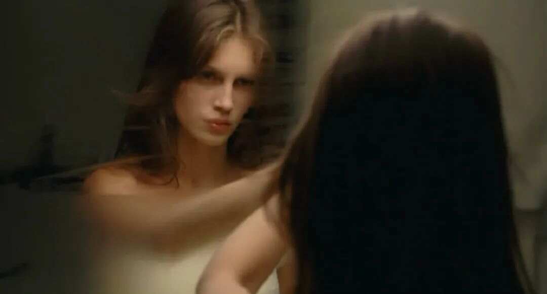 娇妻裸体交换俱乐部:25-28-39-41-44-45H:14,娇妻裸体交换俱乐部,一场道德与欲望的探讨 娇妻裸体交换俱乐部:25-28-39-41-44-45H:14,娇妻裸体交换俱乐部,一场道德与欲望的探讨