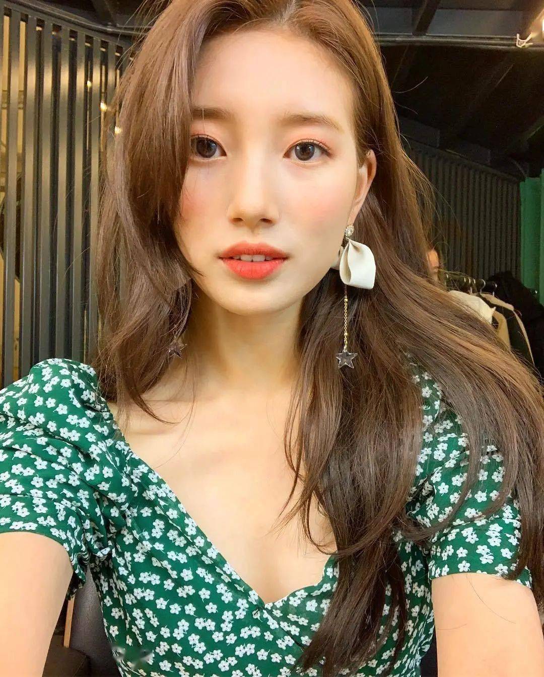 中年人妻丰满AV无码久久不卡:15-20-23-27-37-38J：47,关于中年人与丰满妻的探讨，一种健康、成熟的关系表达