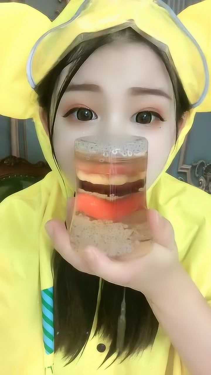 免费国产美女爽到喷出水来视频:07-17-18-35-42-44V：32,探索免费国产美女视频的魅力，一种全新的娱乐体验