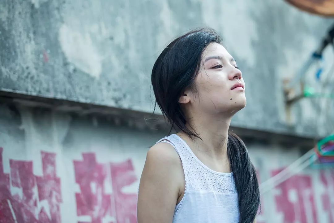 国精品人妻无码一区免费视频电影:01-13-27-33-39-49D：35,关于网络视频内容的探讨——以国精品人妻无码一区免费视频电影为例