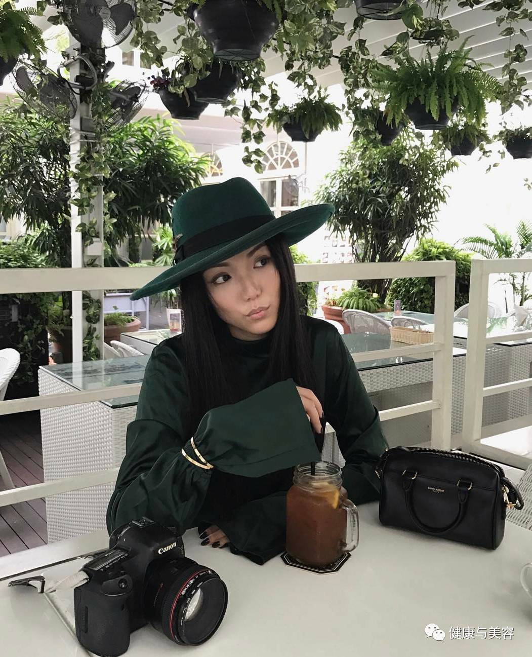 欧美综合区自拍亚洲综合绿色:09-10-29-37-44-45C：25,欧美亚洲综合绿色，探索自拍艺术的多元融合与绿色文化价值