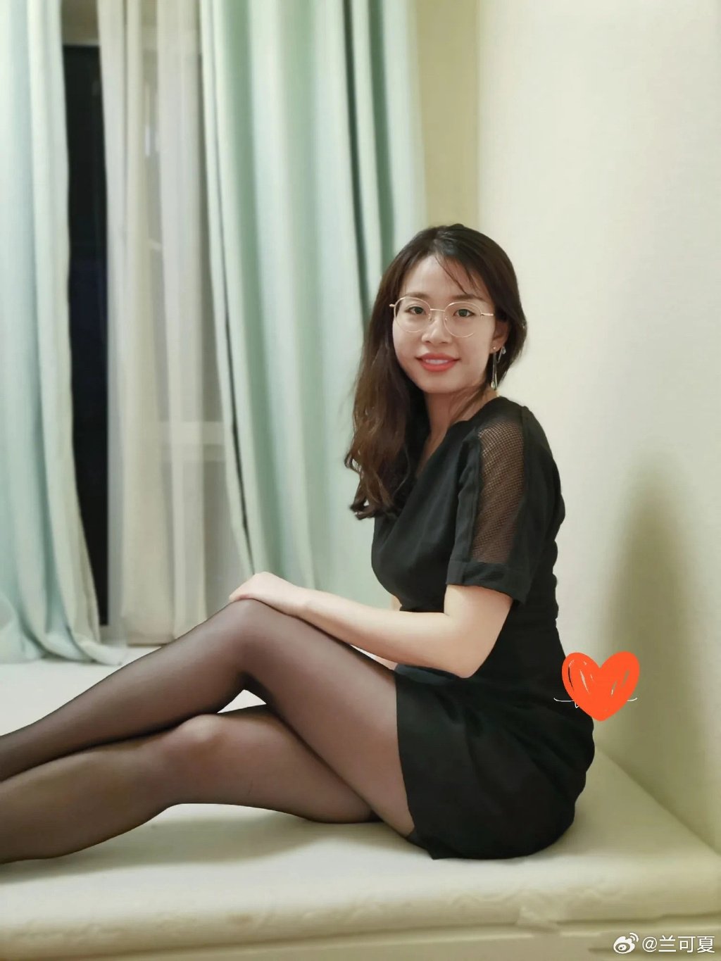 人妻中文无码久热丝袜:06-08-13-24-26-27Y：14,探索成人世界的边界，人妻中文无码久热丝袜现象深度解析（关键词研究）