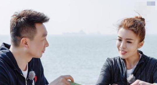人人妻人人澡人人爽:04-11-29-38-42-46N：36,人人之间的情感交流，探索真实的情感世界与自我成长