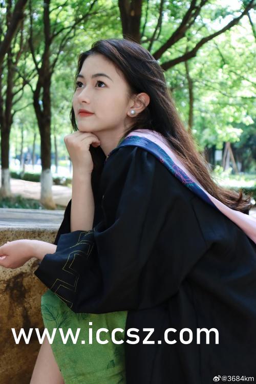 少妇把腿扒开让我添69动态图:02-09-26-31-45-49D：23,探索私密世界的边缘，一种情感的复杂交织