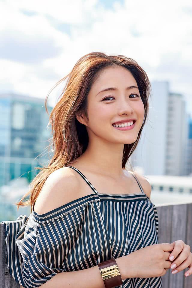 人妻三级日本三级日本三级极:04-14-33-38-42-43H：32,探索日本影视文化中的特殊题材与人妻三级现象