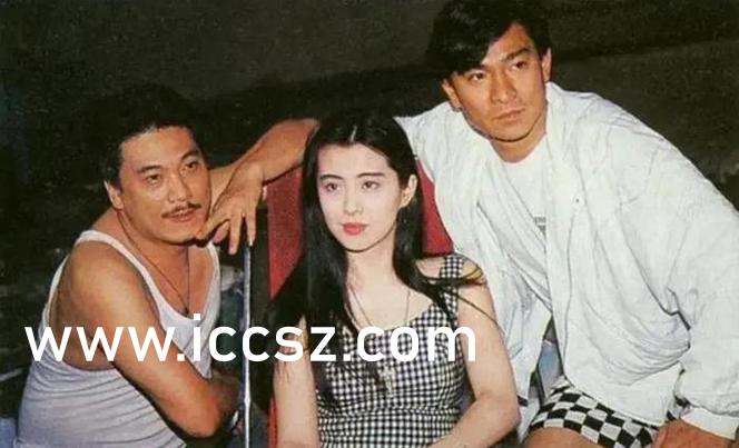 在线视频国产制服丝袜:10-26-27-28-33-45E：39,在线视频国产制服丝袜，探索中国时尚的新魅力（1842字）