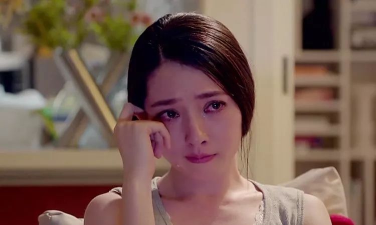 一本无码AV中文出轨人妻:09-13-22-26-29-47N：36,一本无码AV中文出轨人妻的故事，探索情感波折与道德抉择