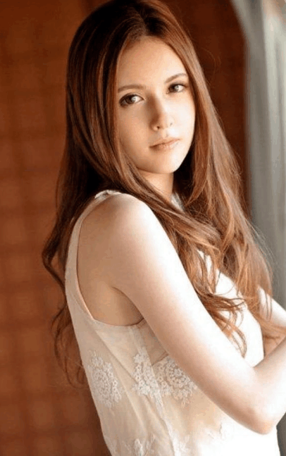 少妇人妻无码专区视频:01-11-14-31-32-48R：06,探索少妇人妻的无码专区，深度解析视频内容与影响