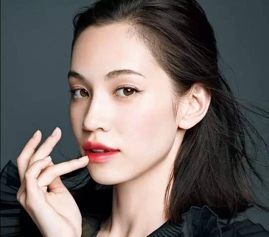 亚洲综合伊人久久大杳蕉:07-12-17-21-34-42F：47,亚洲综合伊人久久大杳蕉，探索与欣赏