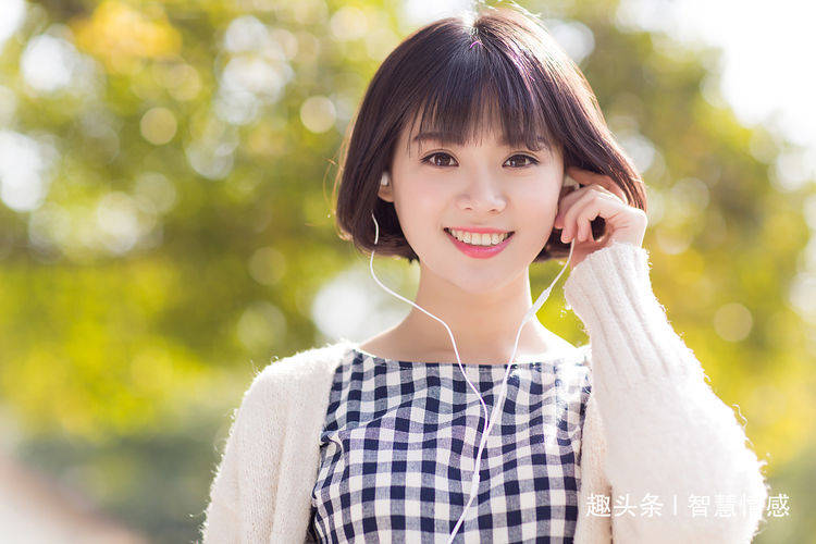 精品久久久久久无码人妻热:13-15-20-35-36-38E：45,精品久久，探索无码人妻文化的深度内涵