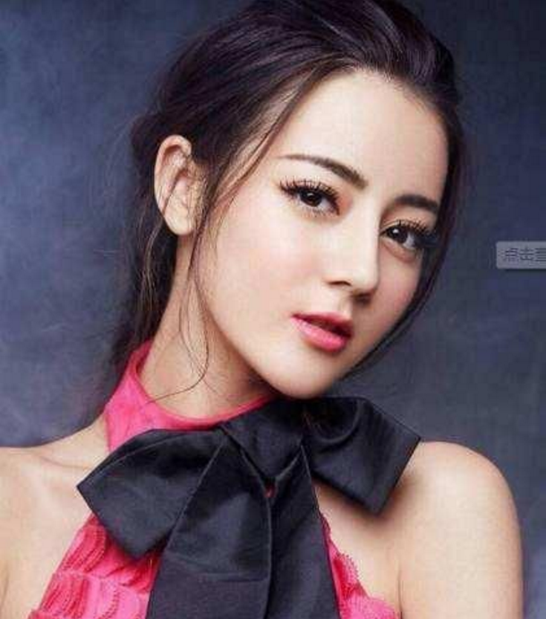 亚洲爆乳精品无码一区二区:05-06-14-16-37-42R：24,亚洲爆乳精品的无码探索，一区与二区的独特魅力