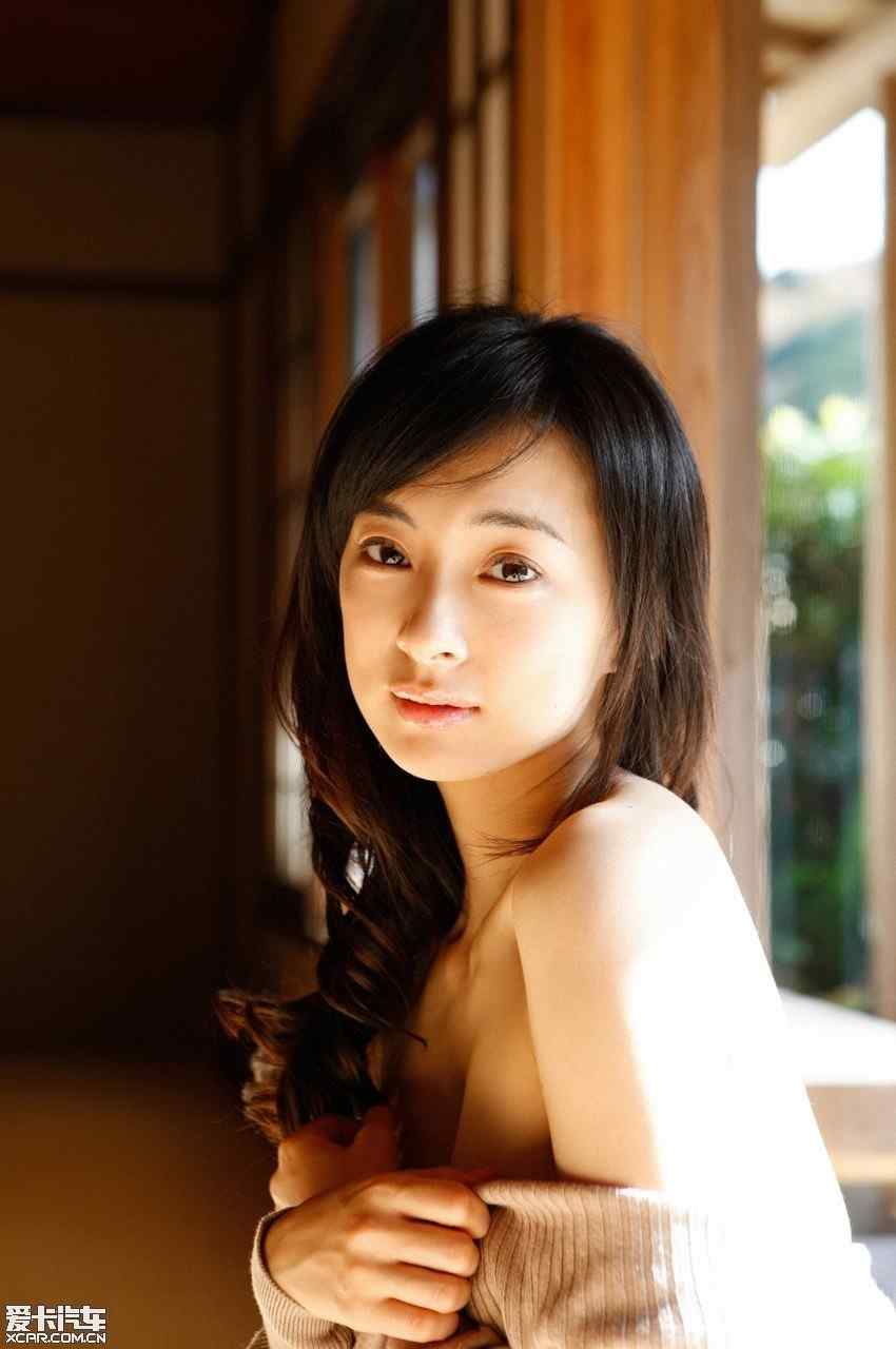 丰满少妇被猛烈进入:21-22-28-42-45-49Y：08,丰满少妇的私密经历，一场难以言喻的激情之旅（21-28岁至49岁之间的故事）