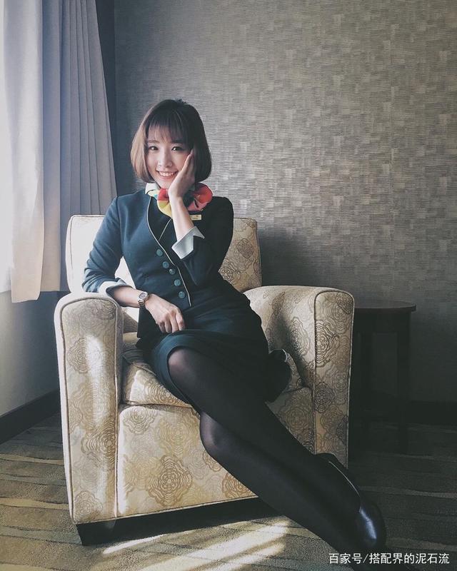 国产黑色丝袜在线看片:05-06-08-27-33-35K：22,探索国产黑色丝袜的魅力，一场视觉盛宴的在线欣赏之旅