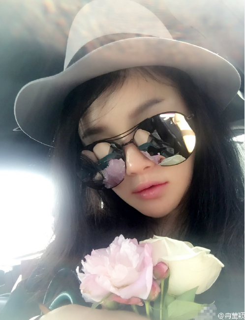 亚洲精品自偷自拍无码:04-08-20-21-30-49U：44,探索亚洲精品自拍，从私密视角看文化交融与自我表达
