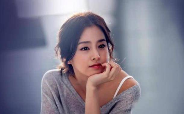 年轻漂亮的少妇中文字幕:02-13-15-17-44-47N：48,年轻漂亮的少妇的魅力时光，一场视觉与情感的盛宴