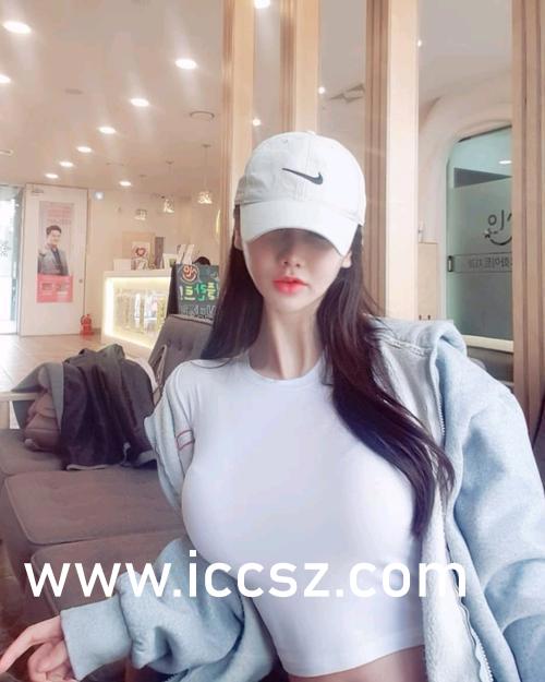 综合偷自拍亚洲乱中文字幕:08-21-26-34-38-42K：45,探索亚洲的秘密，综合偷自拍背后的文化碰撞与字幕现象